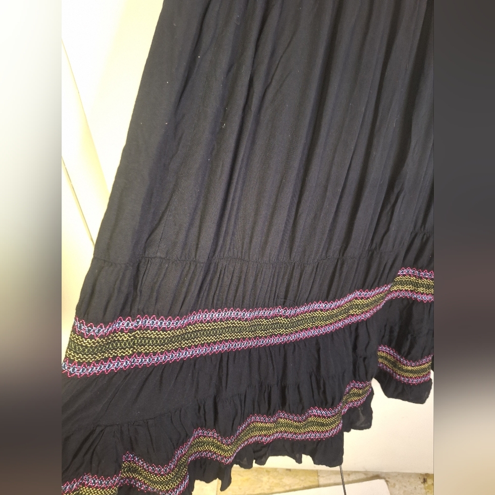 Linda Anderson Chic Black Maxi Skirt with Colorful Embroidery Size Large